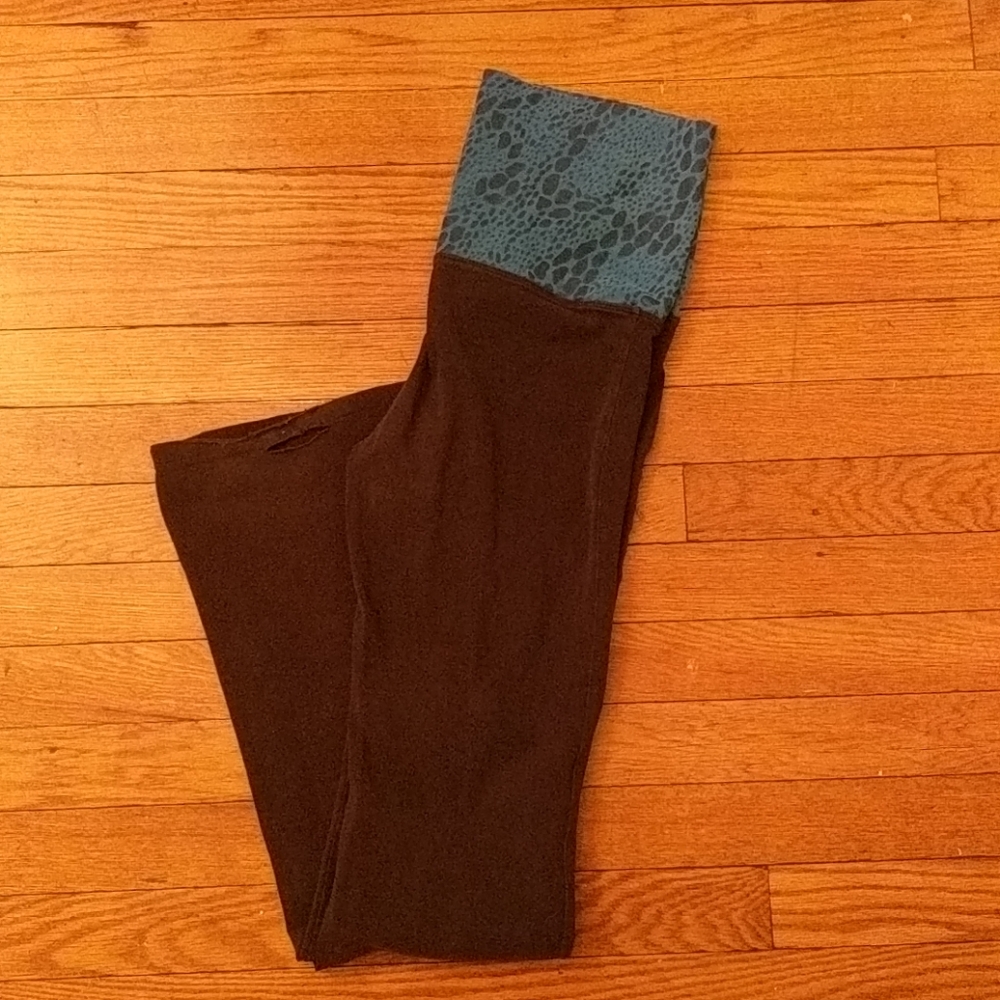 VS Pink Yoga pants